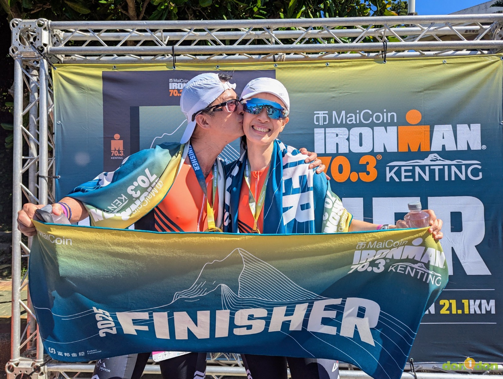 姜義村老師本人與太太搭檔接力完成比比賽更難的挑戰