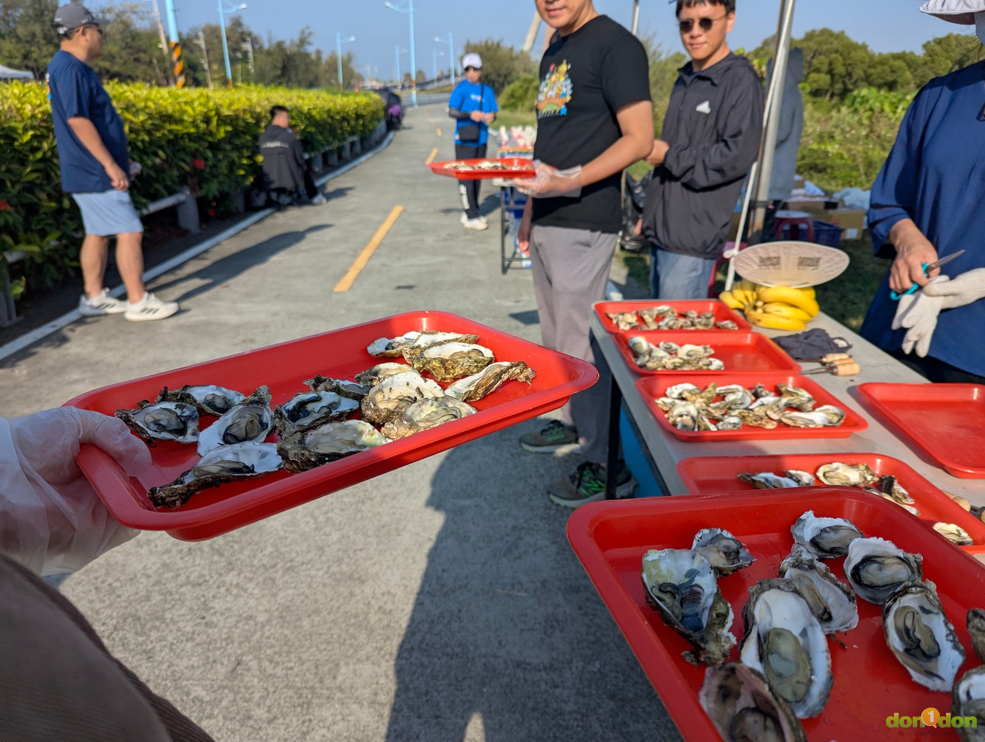 大鵬灣鐵人三項賽道上的特色鮮蚵