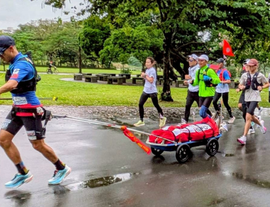 超馬選手陳彥博拖雪橇環台433公里 2026元旦熱血啟程