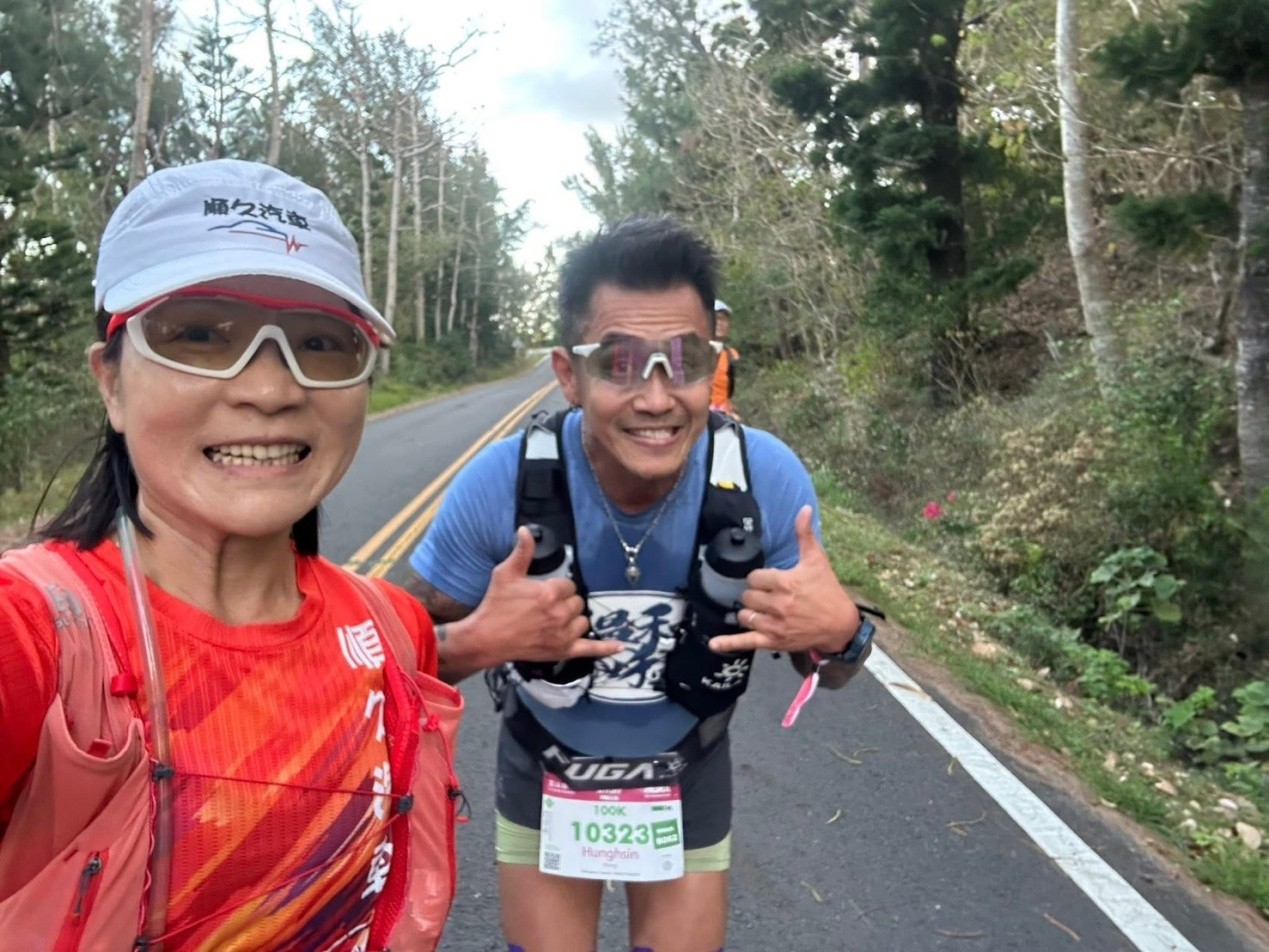 出發天亮後，還在賽道上巧遇星哥，太幸運了