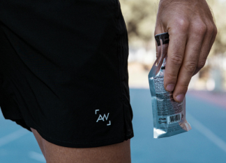 三鐵選手賽中大掃能量膠,遭 Ironman 官方判定失格