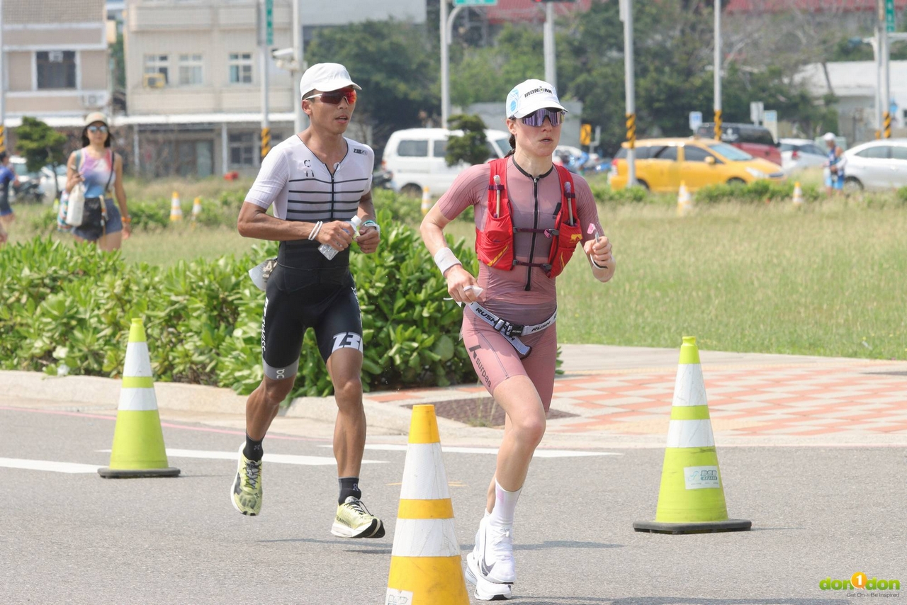 Mathilde HANUISE在路跑項目取得領先