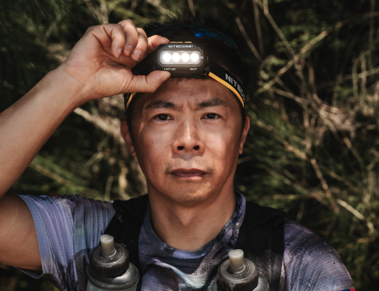 只要有燈,前方就有路:林義傑與 NITECORE HA27 UHE 的超馬哲學
