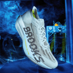 BROOKS 最高競速科技再進化!藍線實驗室升級 HYPERION ELITE 6 與 MAX 4 雙旗艦