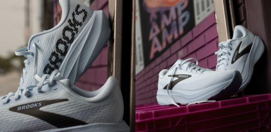 舒適基礎追速度 BROOKS GHOST AMP 魔鬼系列推進款正式上市