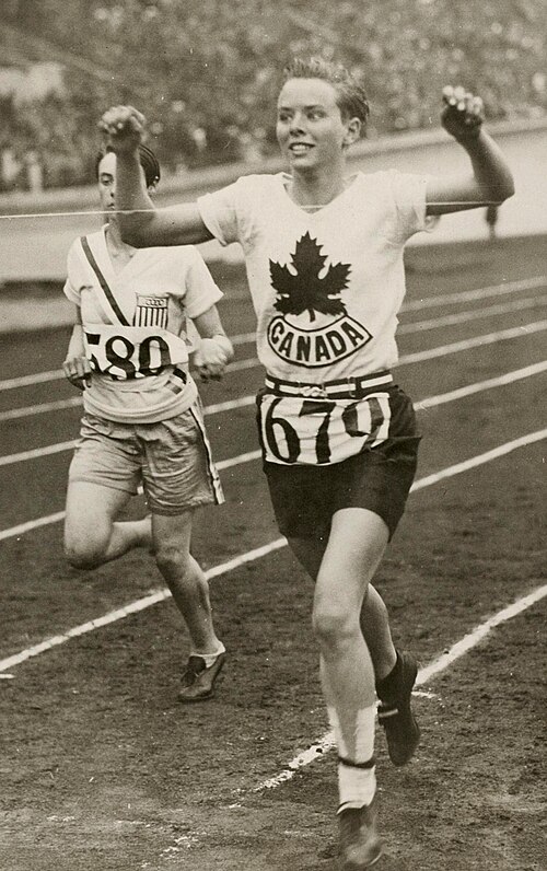 Florence MacDonald / Jean_Thompson_1928