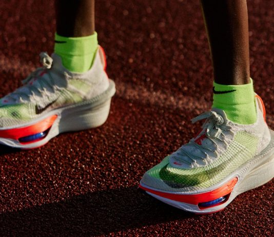 全新 NIKE ALPHAFLY 4 為速度而生,為自信而跑